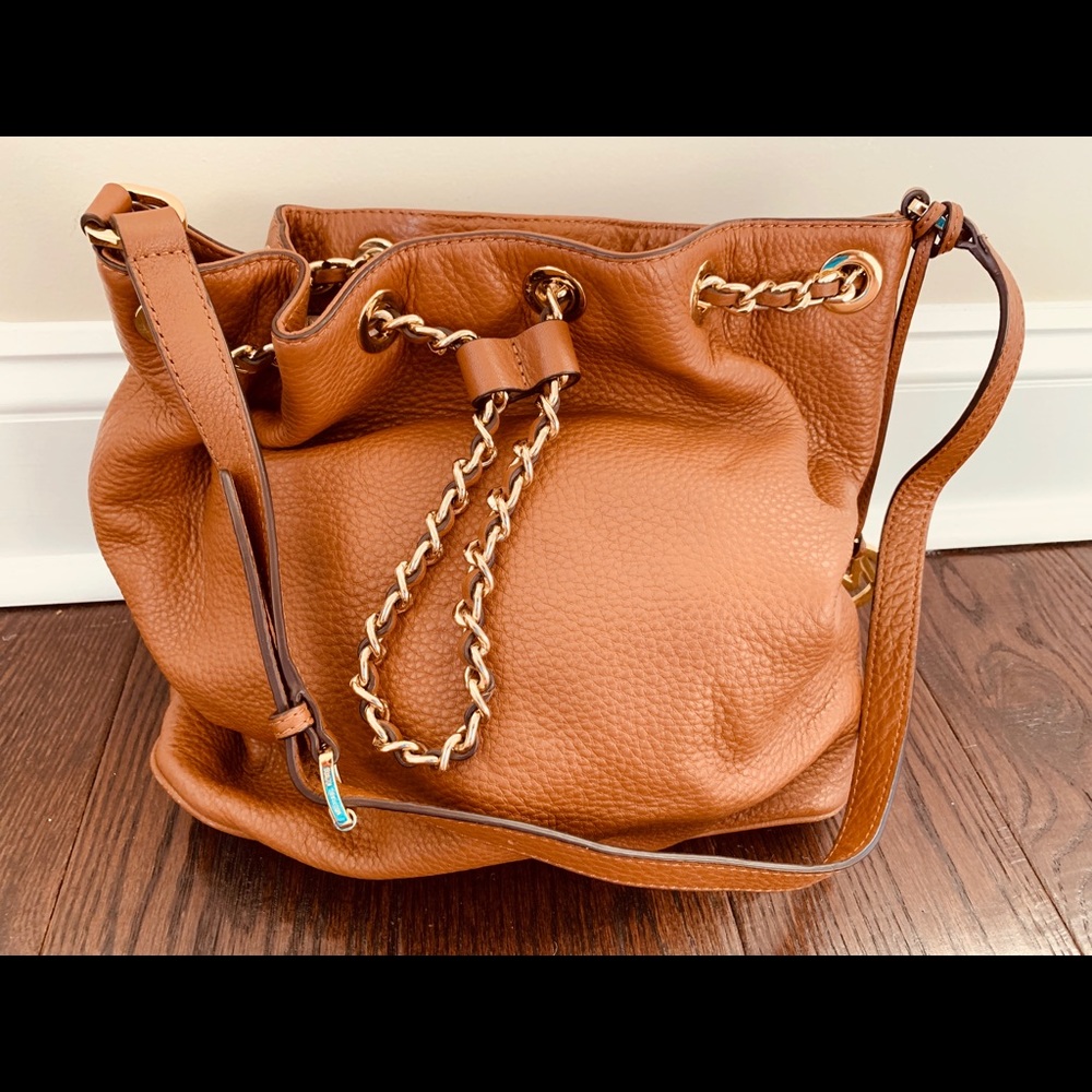 Michael Kors Bucket Bag